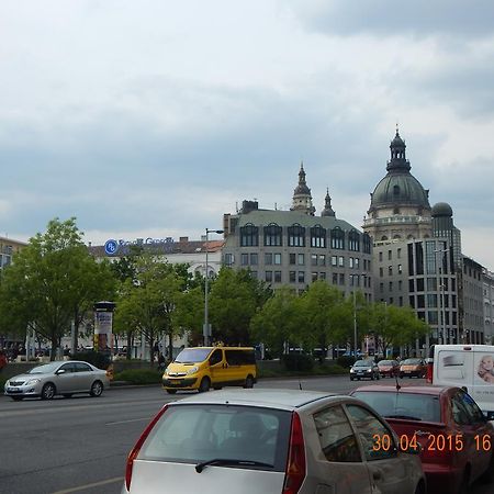 Violet Hostel Budapest Esterno foto