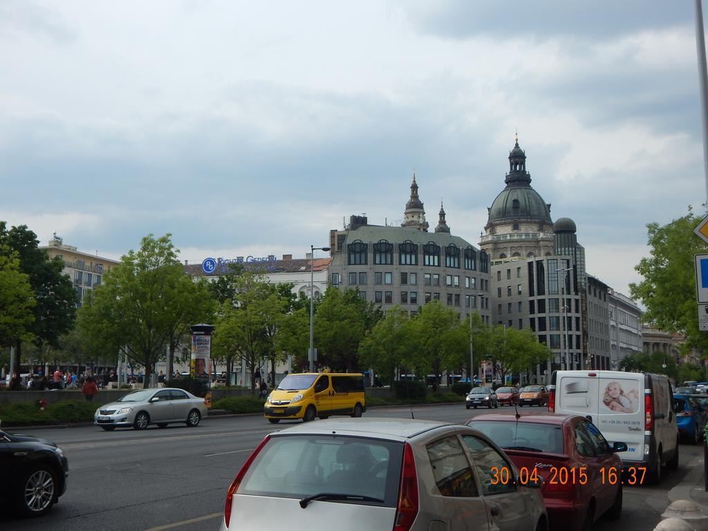 Violet Hostel Budapest Esterno foto