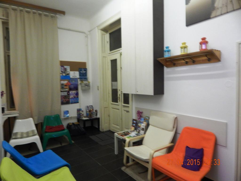 Violet Hostel Budapest Esterno foto
