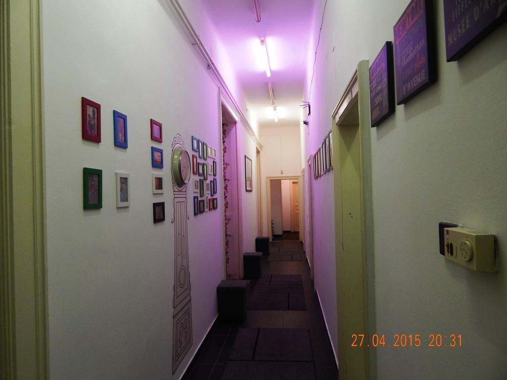 Violet Hostel Budapest Esterno foto